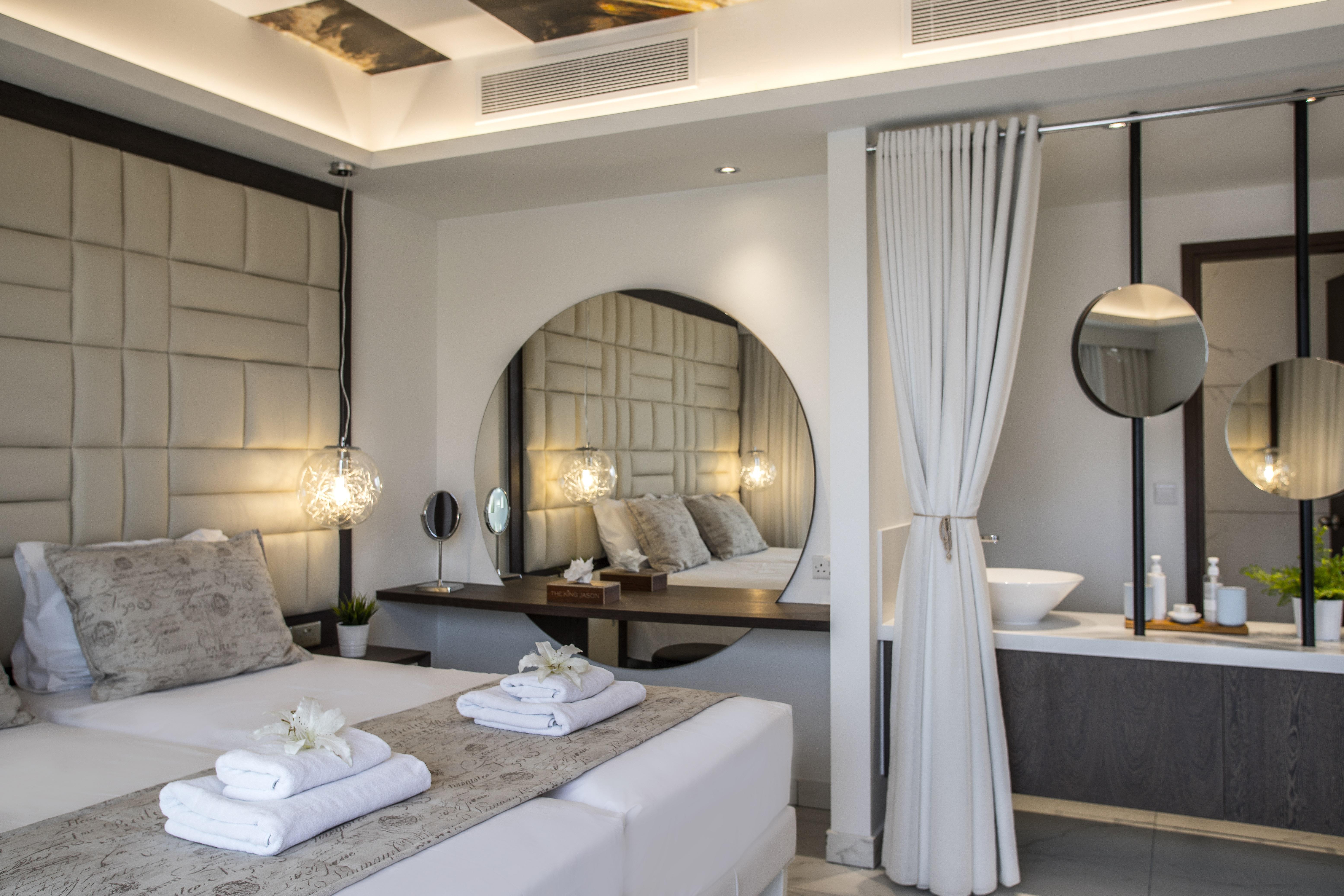 King Jason Paphos - Designed For Adults By Louis Hotels Екстериор снимка