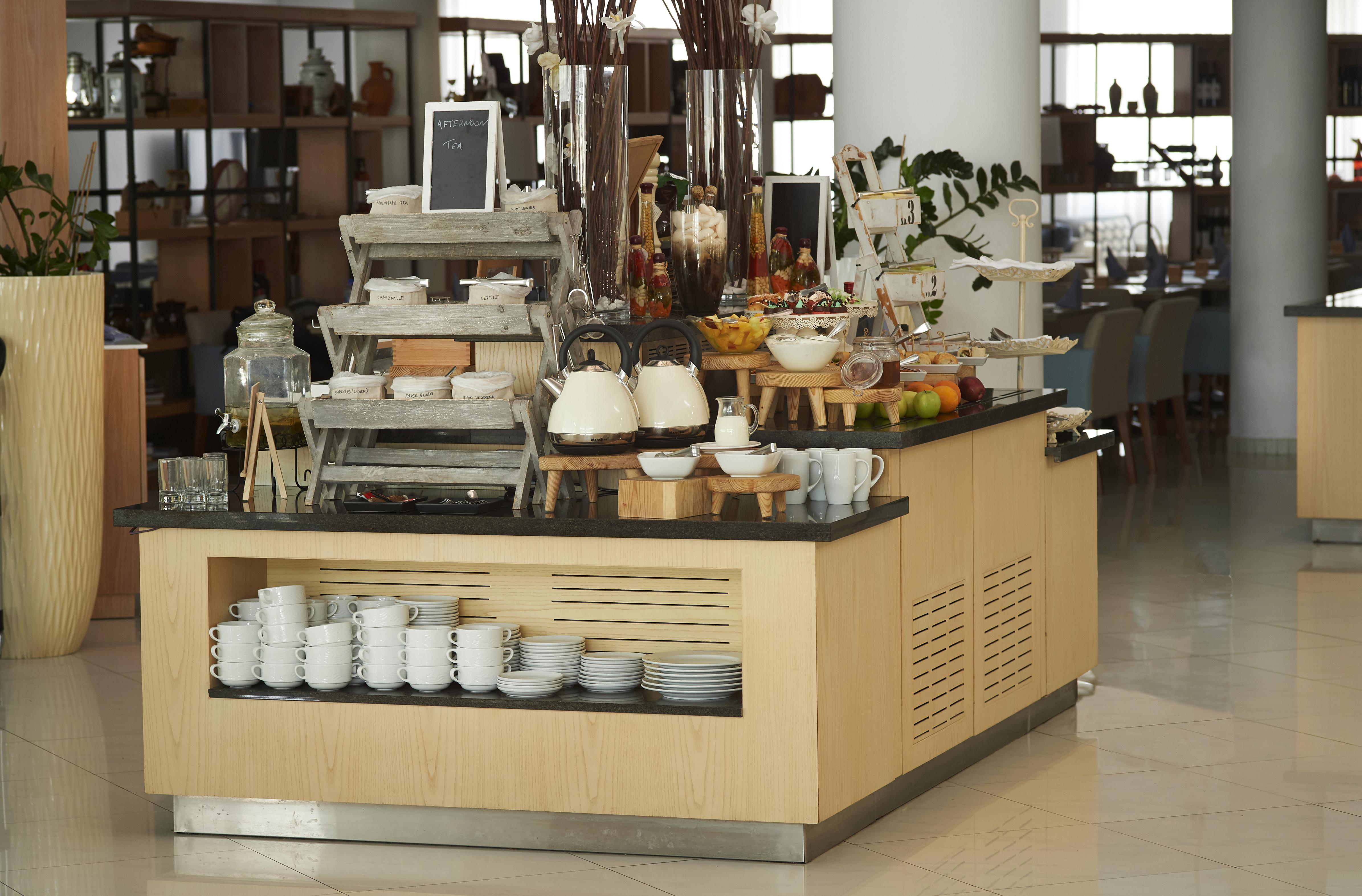 King Jason Paphos - Designed For Adults By Louis Hotels Екстериор снимка