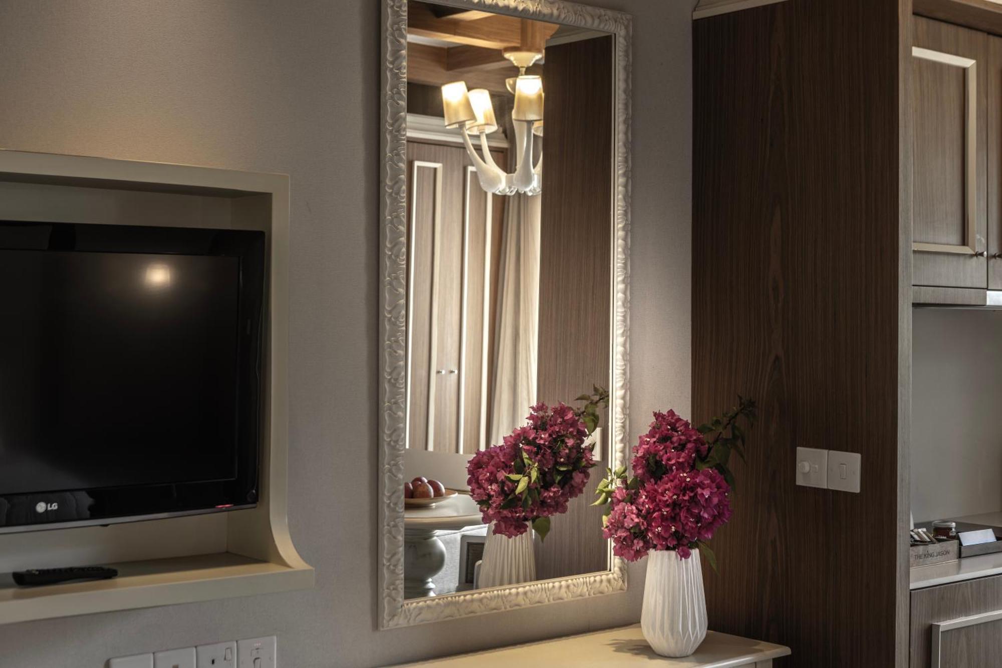 King Jason Paphos - Designed For Adults By Louis Hotels Екстериор снимка