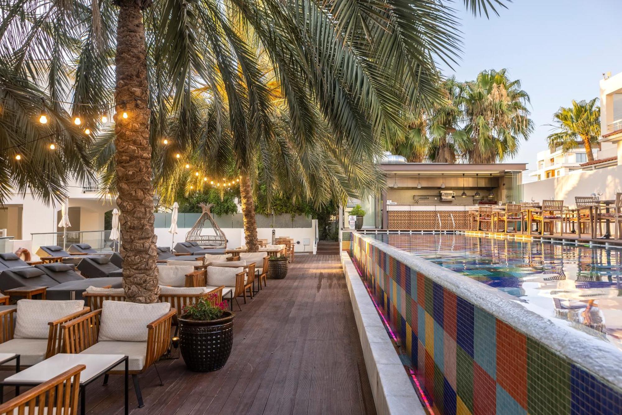 King Jason Paphos - Designed For Adults By Louis Hotels Екстериор снимка