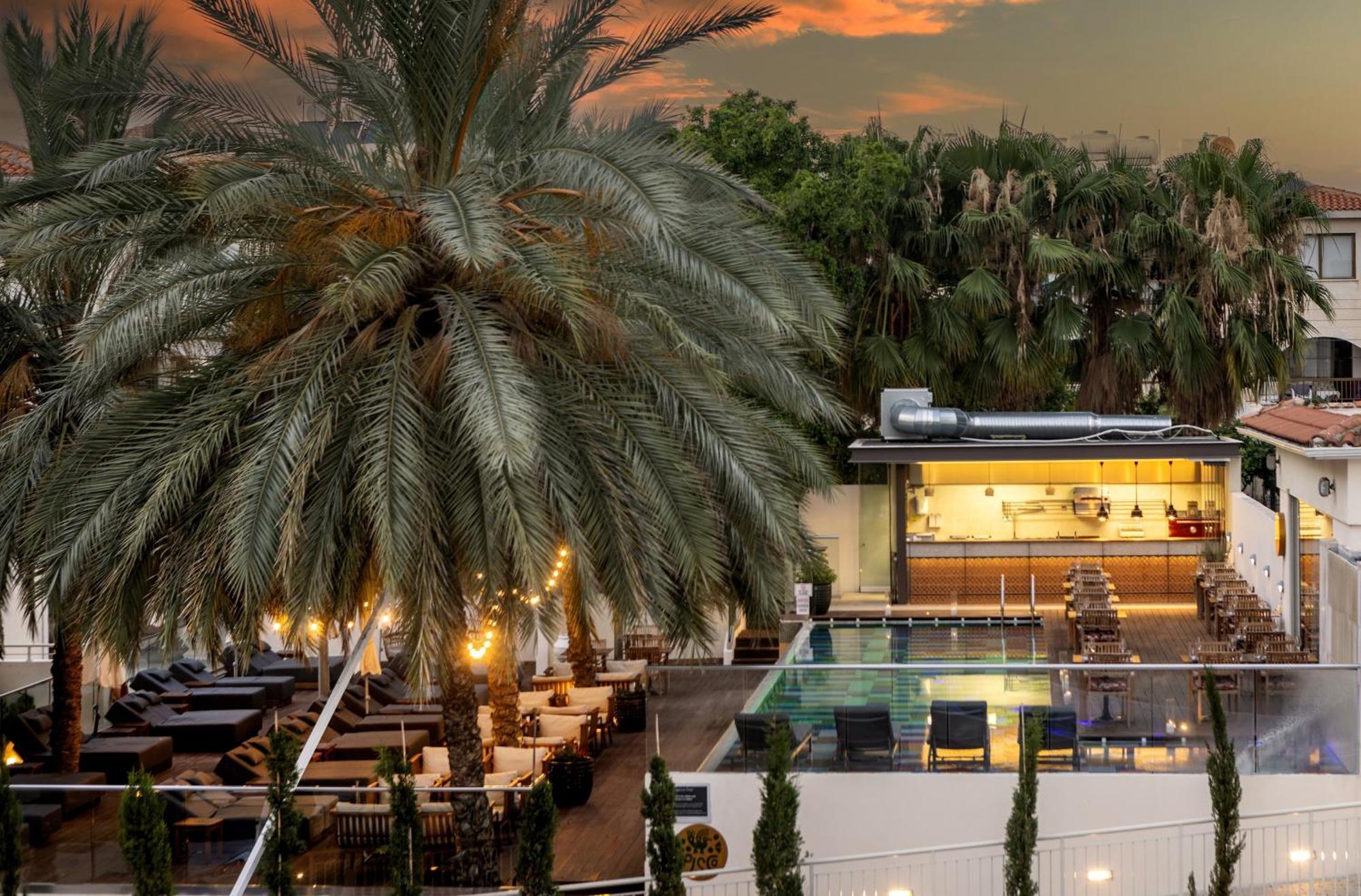 King Jason Paphos - Designed For Adults By Louis Hotels Екстериор снимка