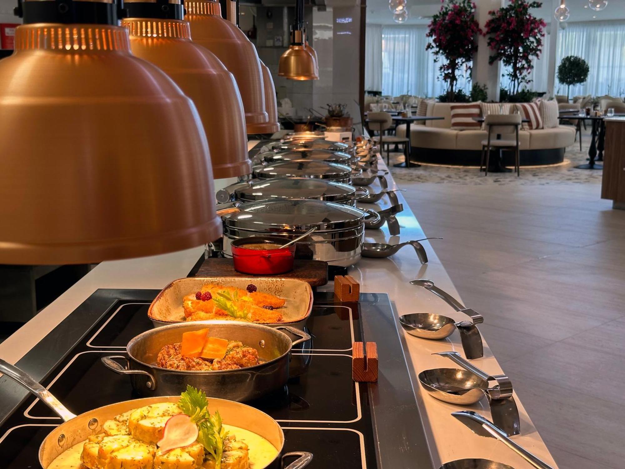 King Jason Paphos - Designed For Adults By Louis Hotels Екстериор снимка