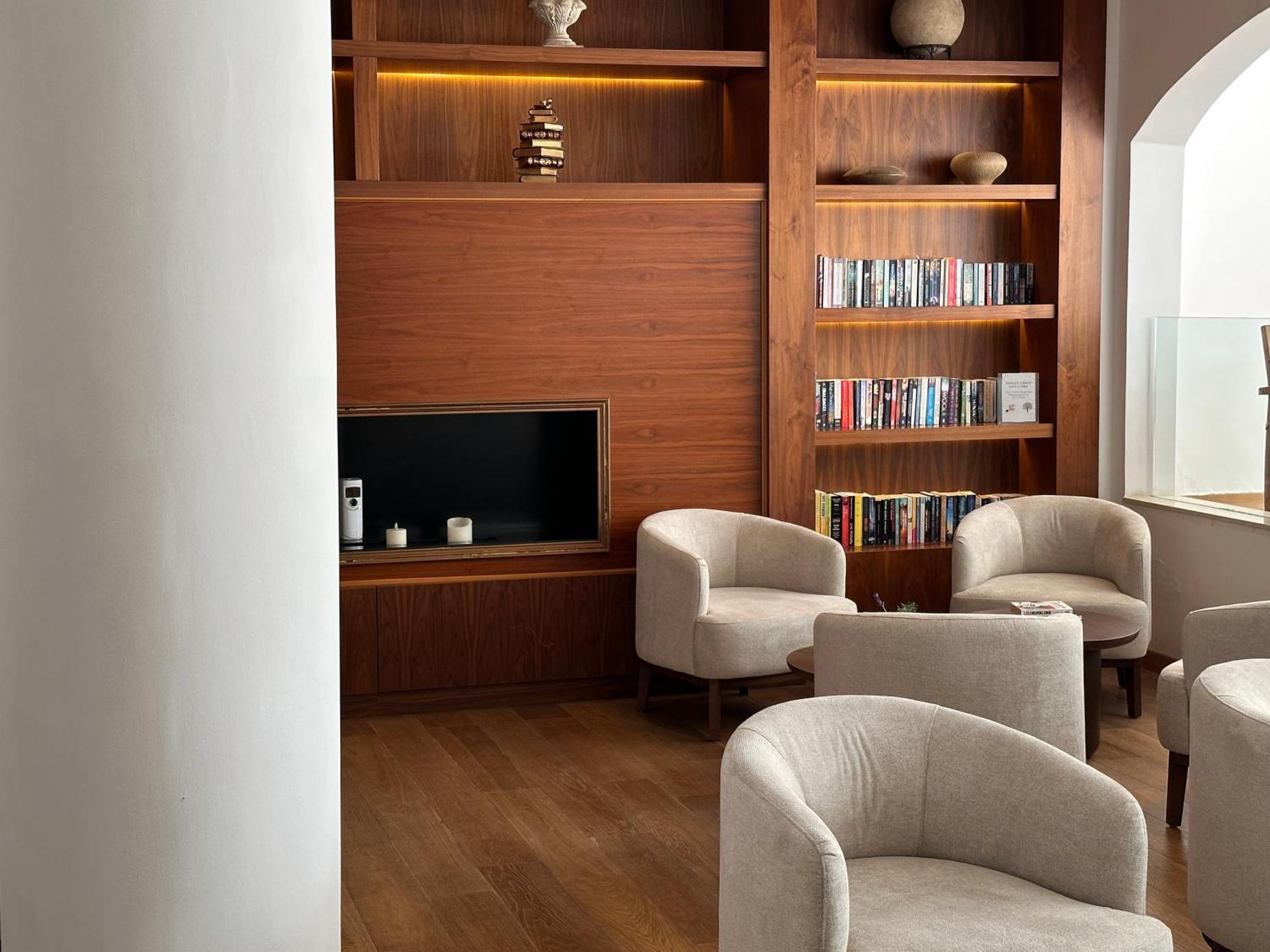 King Jason Paphos - Designed For Adults By Louis Hotels Екстериор снимка