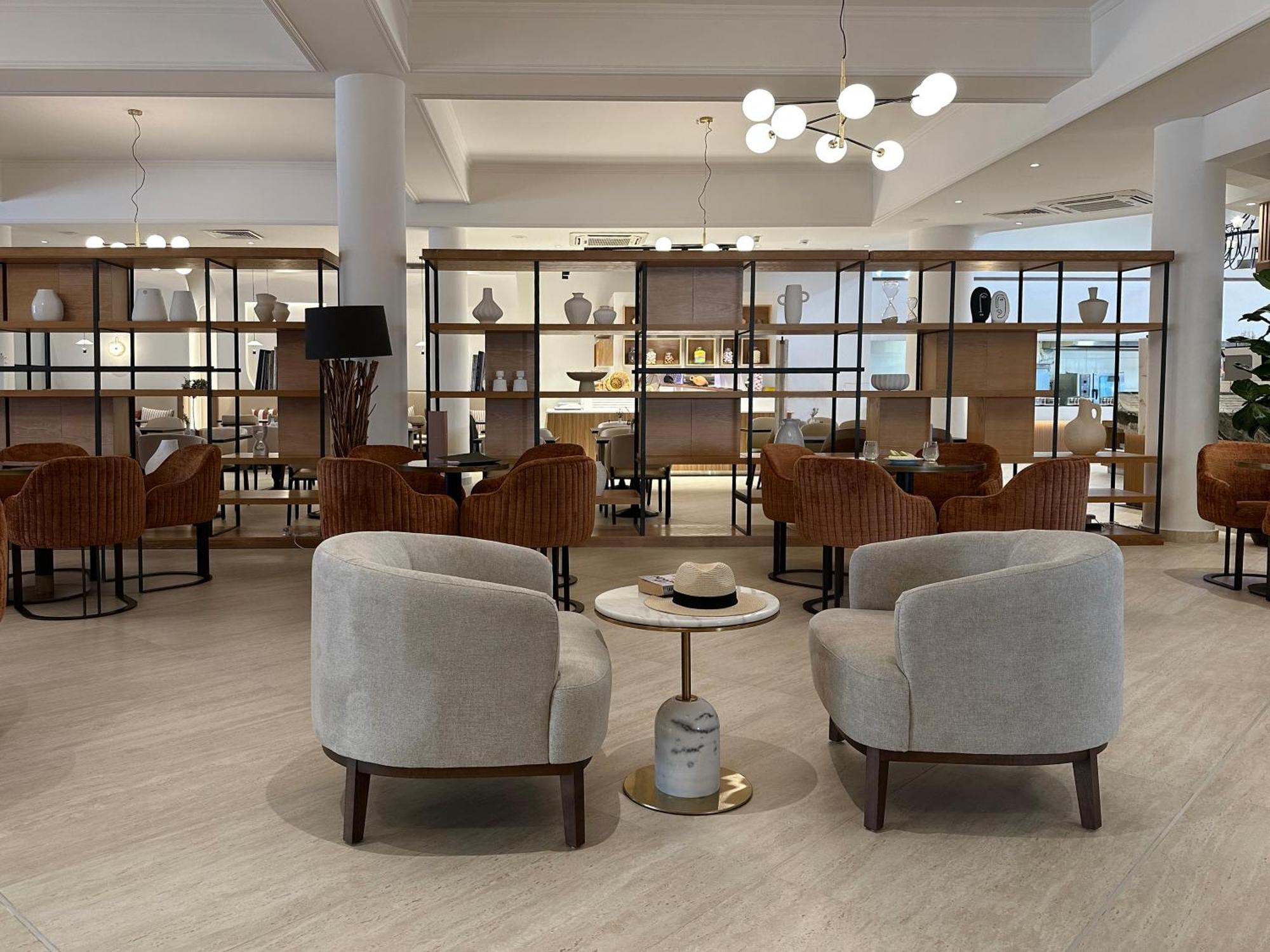 King Jason Paphos - Designed For Adults By Louis Hotels Екстериор снимка